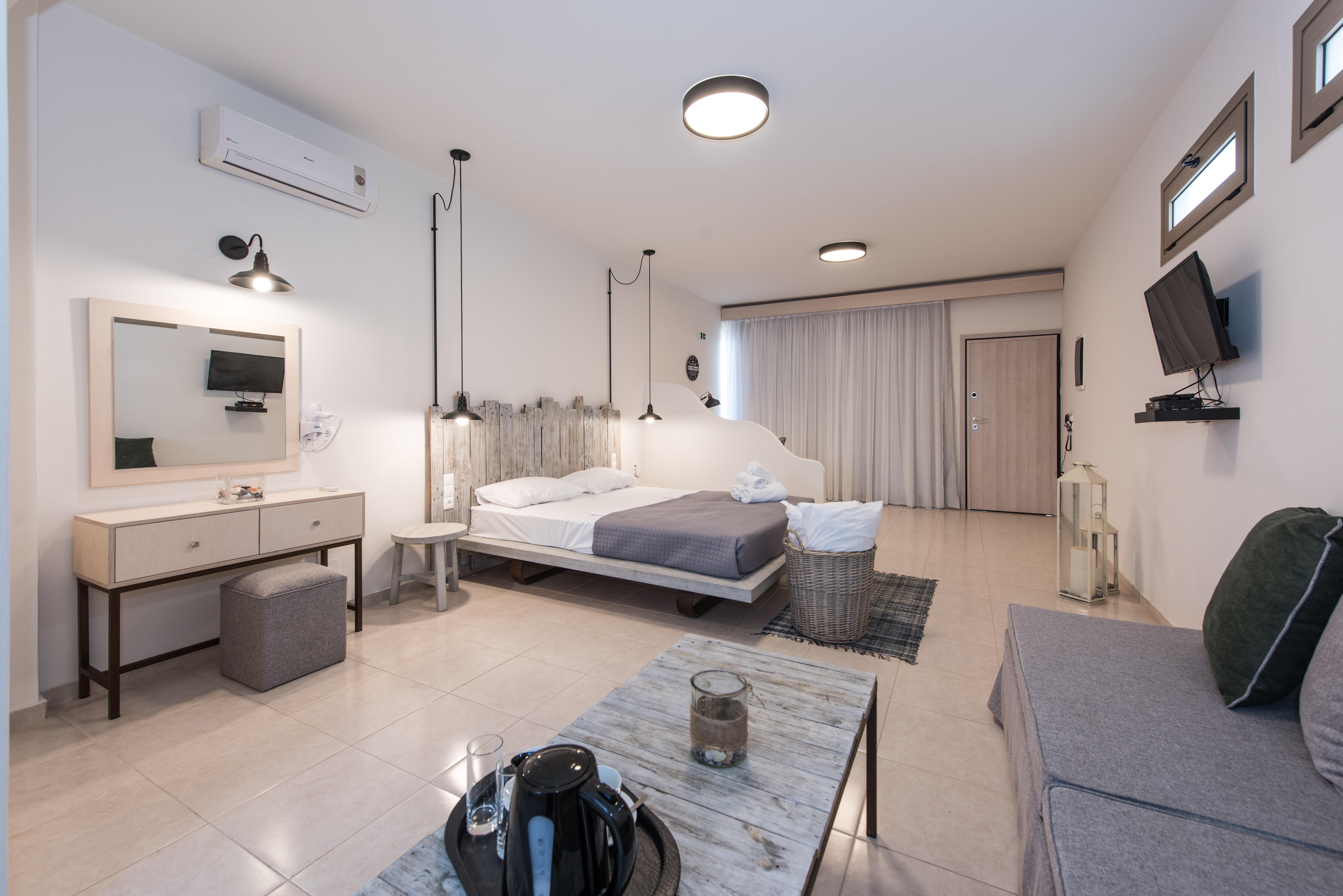 Eva Mare Hotel & Suites - Adults Only Agia Pelagia  Esterno foto